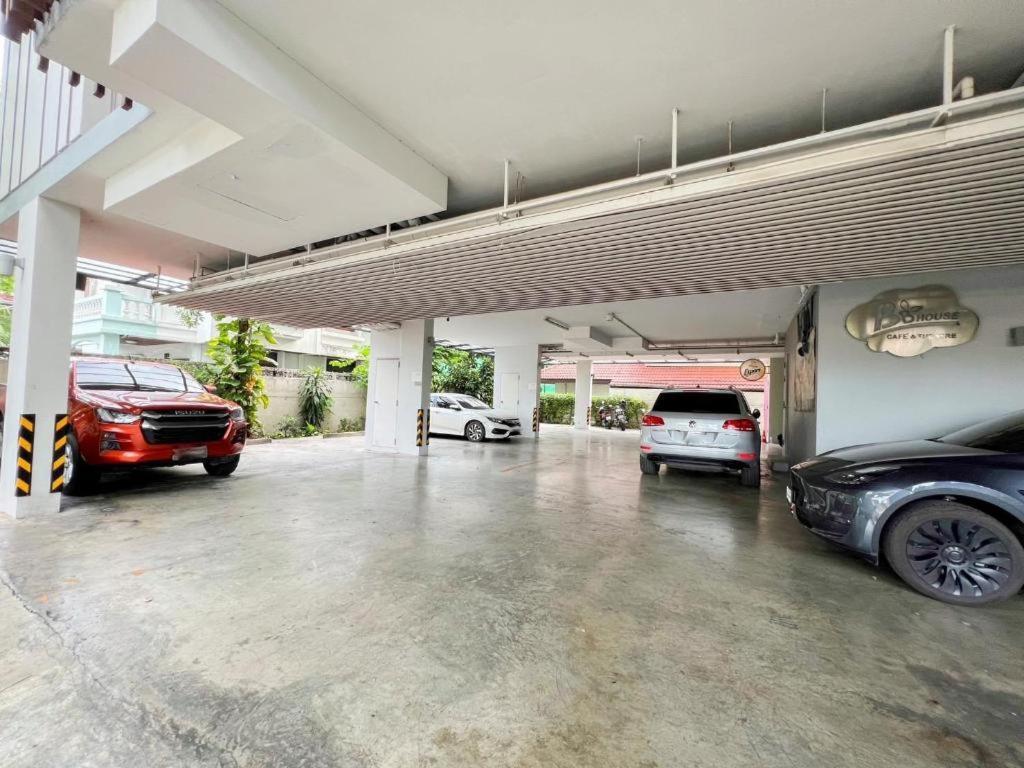 Bb House Mini Suite Hotel Bangkok Esterno foto