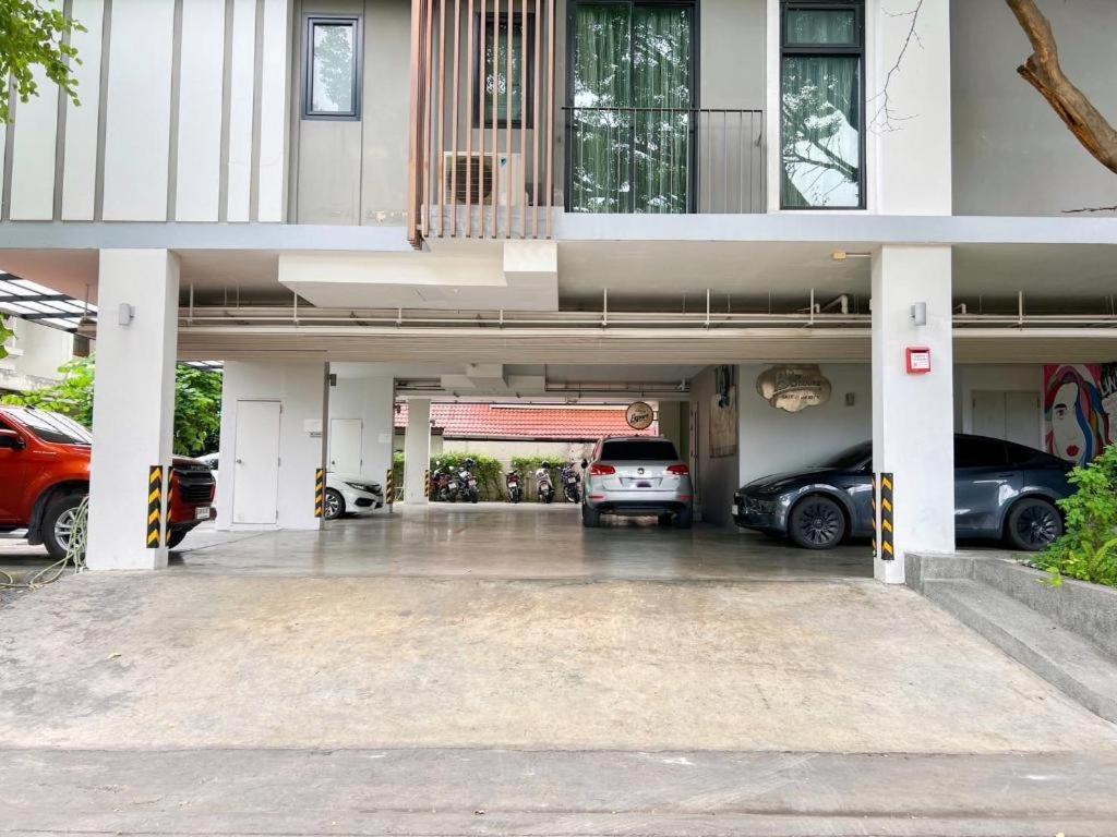 Bb House Mini Suite Hotel Bangkok Esterno foto